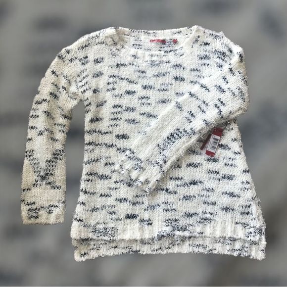 RED Tunic Sweater White & Black Long Sleeves Size Med - Picture 1 of 6